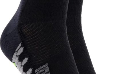 inov-8-3-season-outdoor-sock-mid-2p-465109-001005-bkgy-01